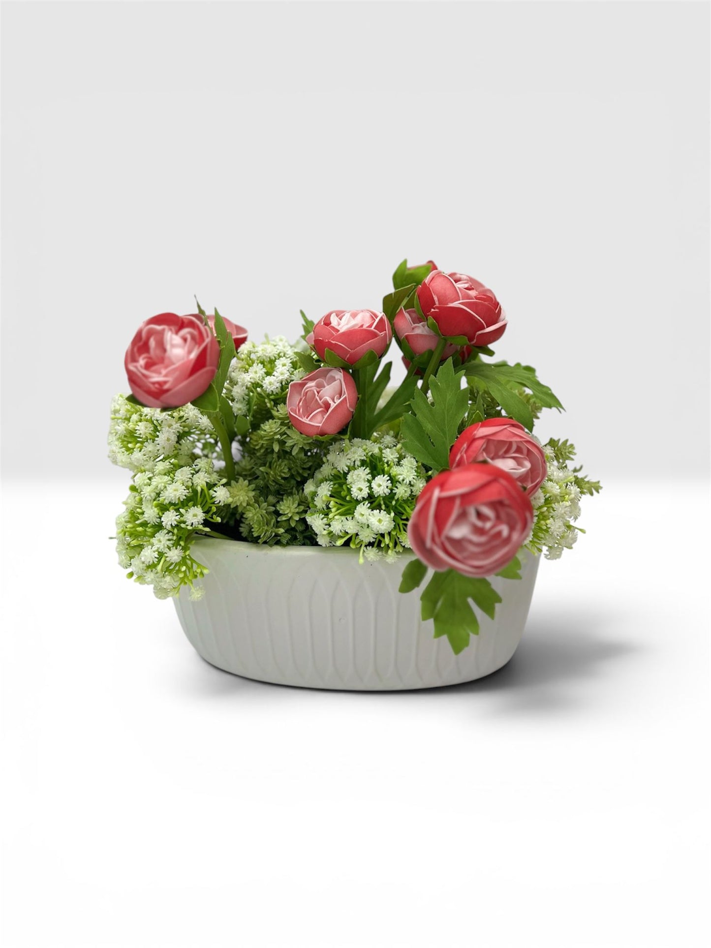 CERAMIC WHT OVAL VASE
