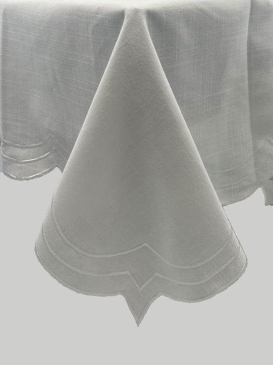 SPILL PROOF LINEN LOOK 3 LAYER SCALLOPED TABLE RUNNER