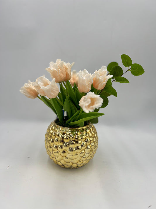 GOLD VASE FLORAL ARRANGEMENT