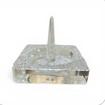 CRYSTAL RING HOLDER