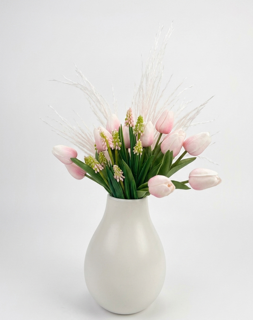 MATTE WHT CERAMIC VASE