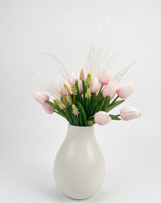 MATTE WHT CERAMIC VASE
